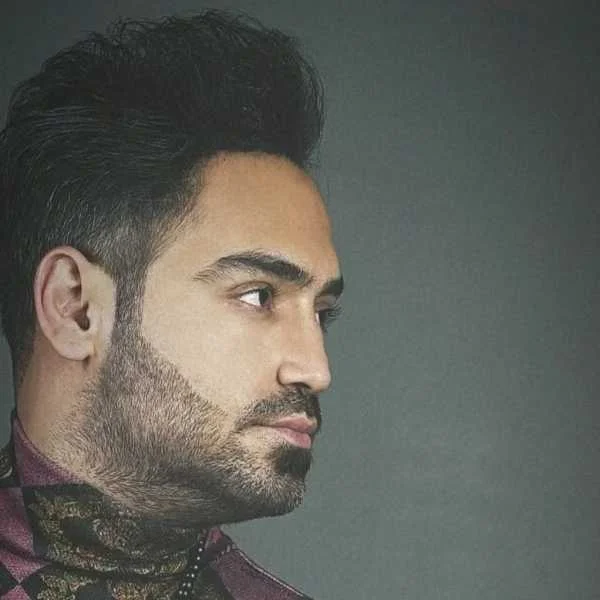 سیامک هنرور پناهیم یتیش گل آرامه قلبیم